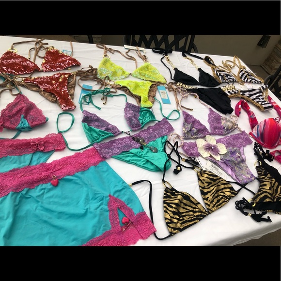 Beach bunny group exposure … my entire beach bunny collection is for sale … - Picture 11 of 17